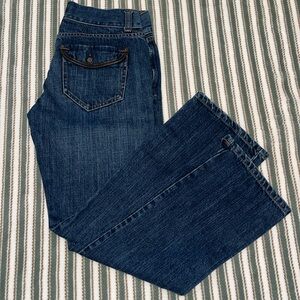 Abercrombie & Fitch Women’s Distressed straight dark wash jeans size 00